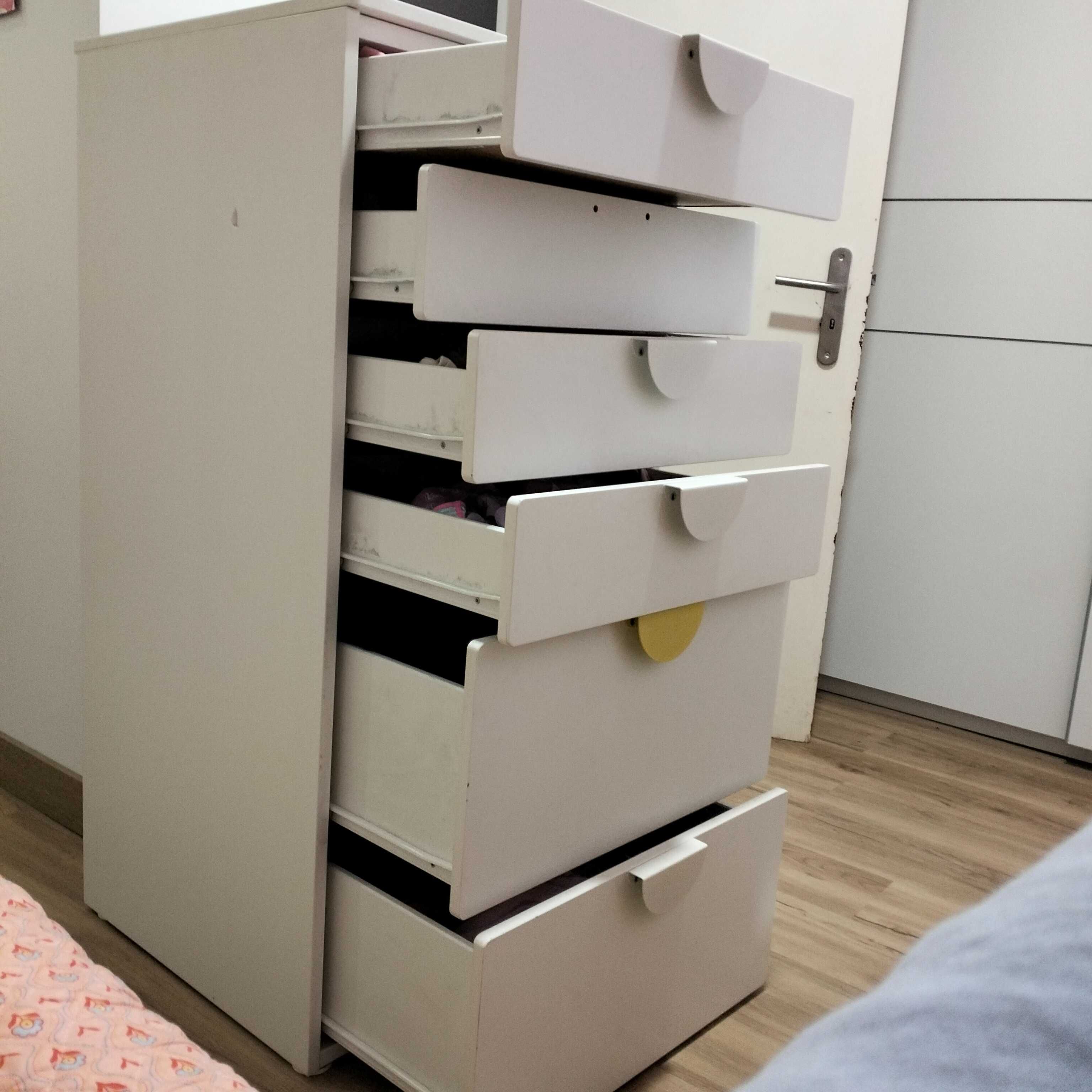 Cómoda Branca Ikea