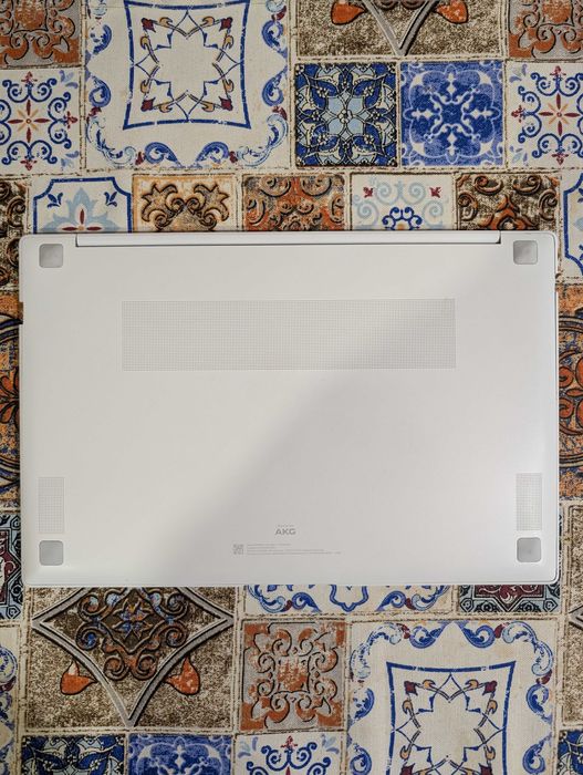 Samsung Galaxy Book Pro NP930XDB - 13.3" AMOLED - i7-1135G7 - 8/512GB