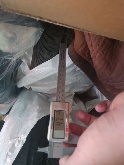 235/55r17 Continental contiprocontact