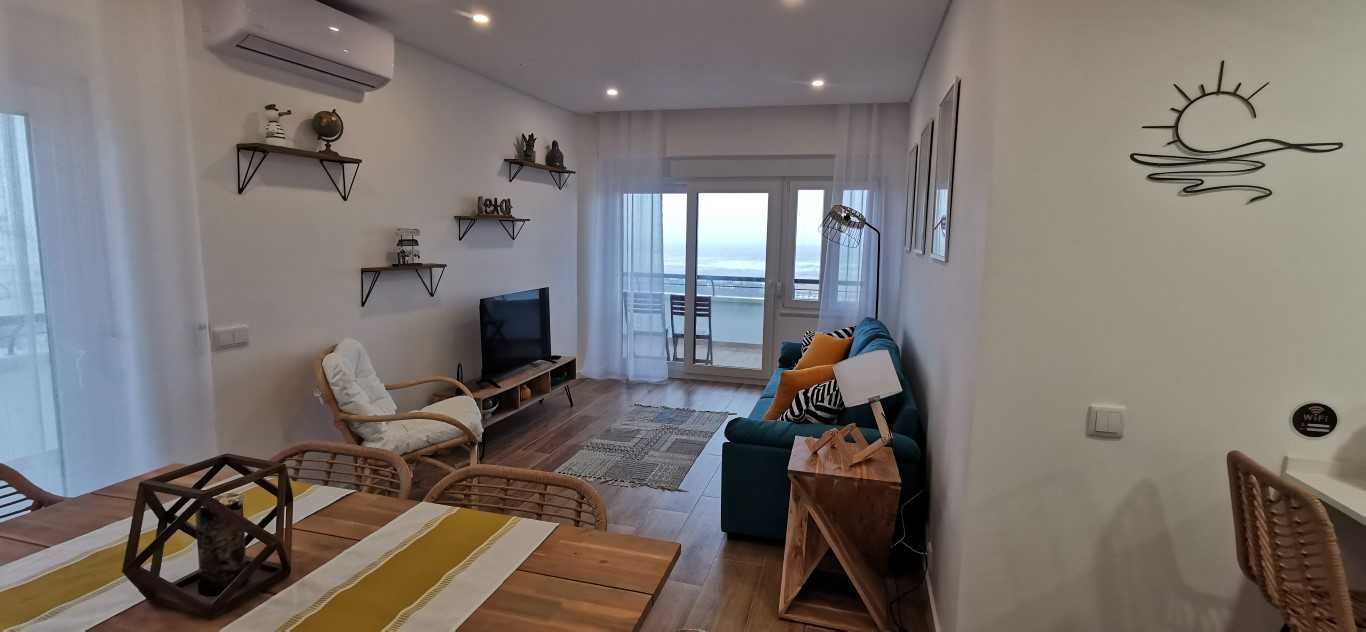 EAR-032 Apartamento T2 em Monte Gordo com vista mar