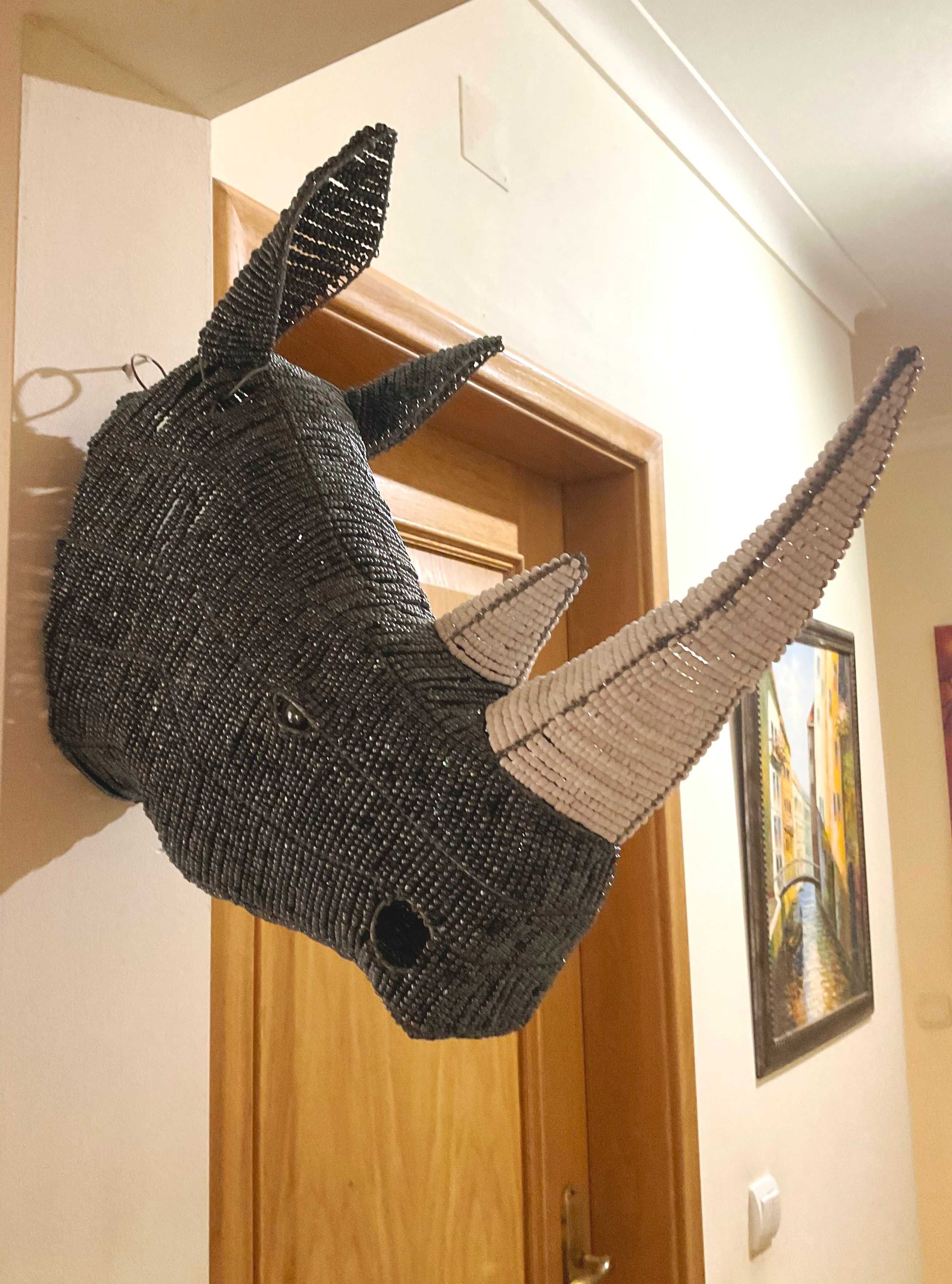 SALDO INCRIVEL! CABEÇA de Rinoceronte Missangas e Fio - Obra de Arte!