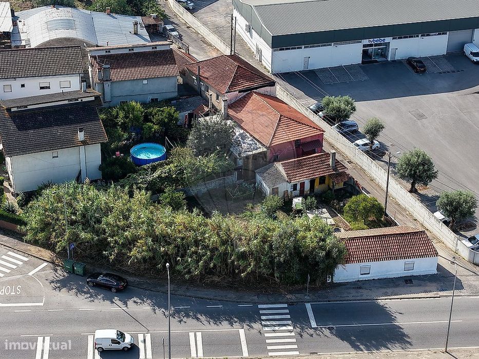 Moradia T4 para venda