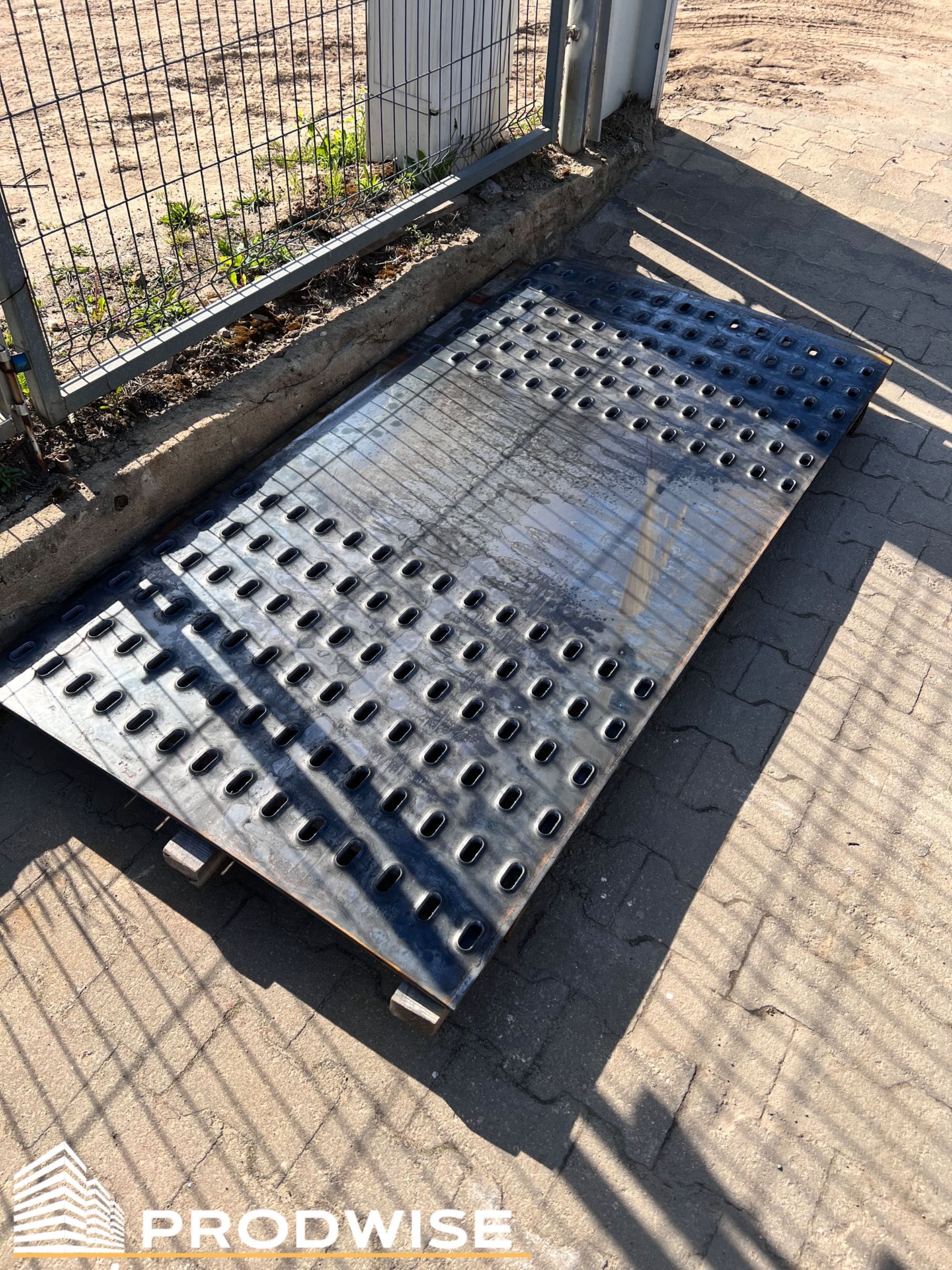 Blacha stalowa Lohr 1m x 2m (blacha perforowana / na przyczepy lawety)