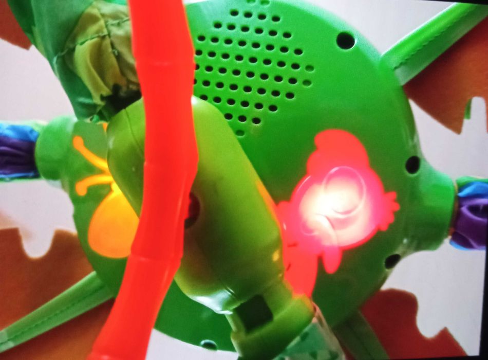 Музыкальный коврик для ребенка