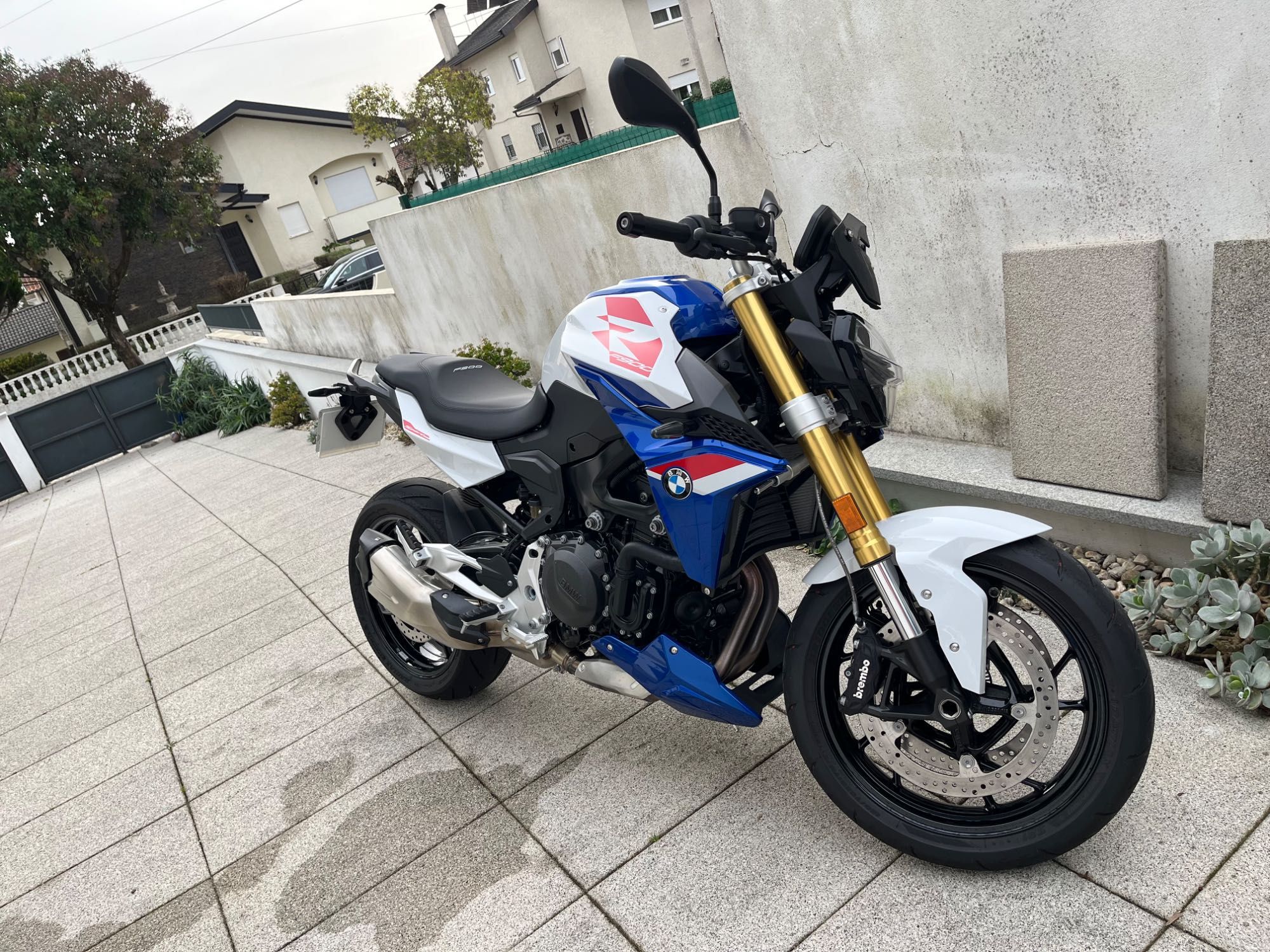 BMW f900 R 1400km