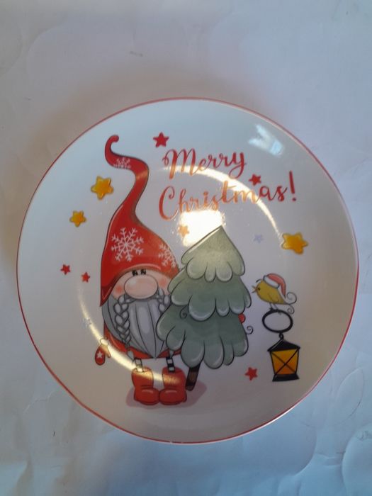 Подарочный набор новогодних тарелок. Гномы