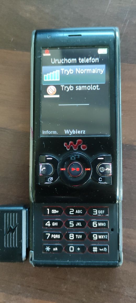 Sony Ericsson W595 + ładowarka