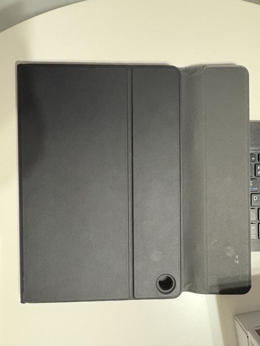 Tablet Lenovo Tab M10 Plus 3rd Gen 2023 + obudowa i klawiatura