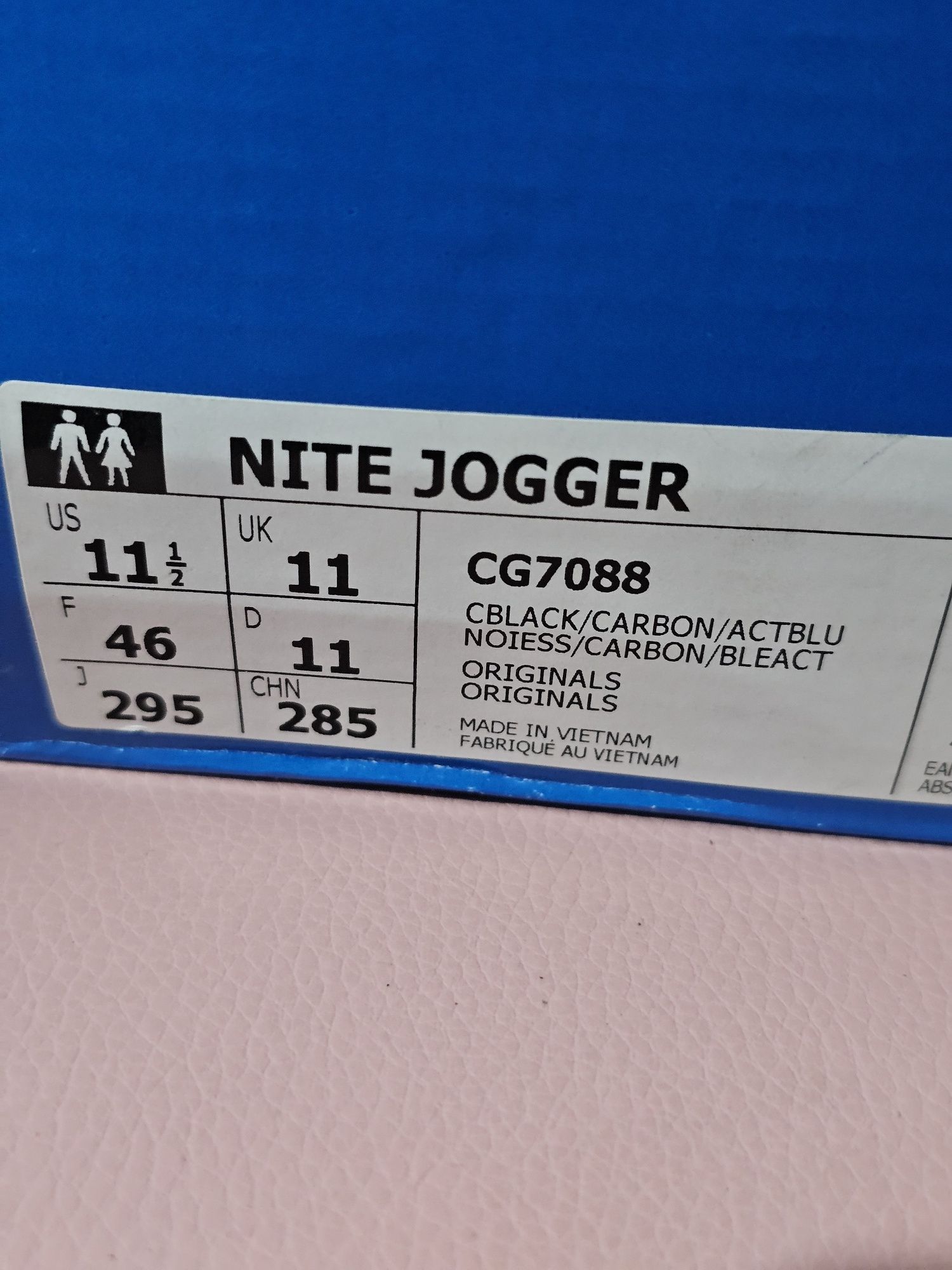 Buty nowe Adidas nite jogger eu46