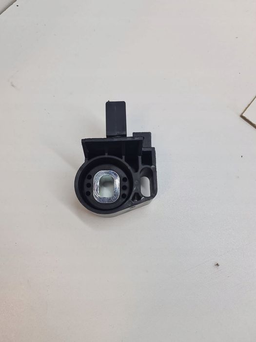 Uchwyt Mocowanie Chłodnicy Trafic Iii Vivaro B