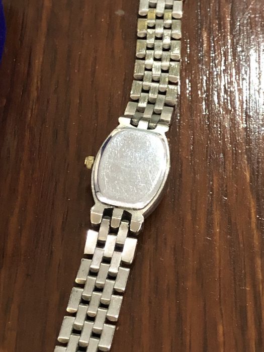 Zabytkowy zegarek damski szwajcarskiej marki Adriatica Vintage