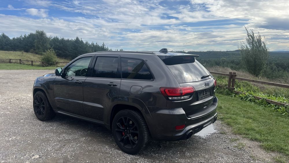 Jeep Grand Cherokee SRT 6.4 L