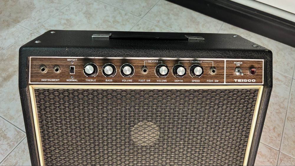 Amplificador de guitarra Teisco TS-30