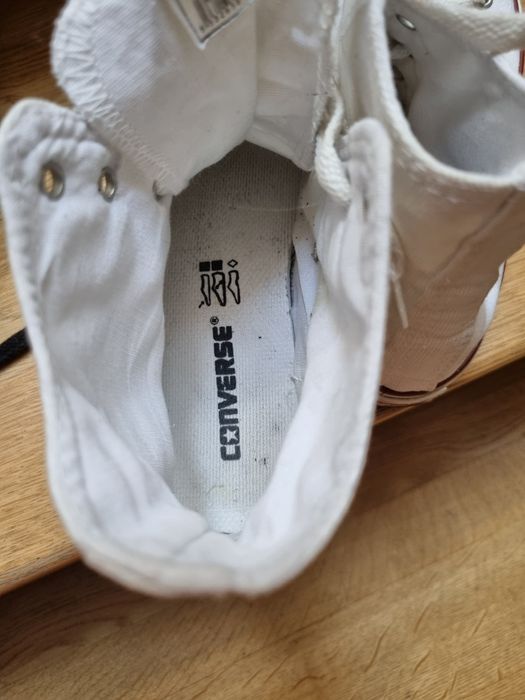 Trampki.  Czarne. Biale. Dwie pary  Converse. 37