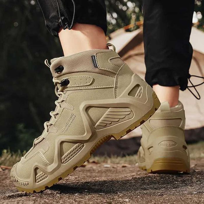 Чоловічі тактичні черевики військові