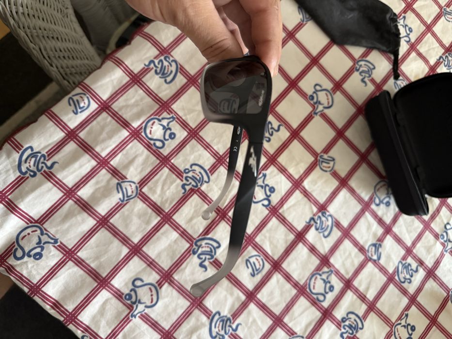 Oculos arnete usados uma vez completamente novos