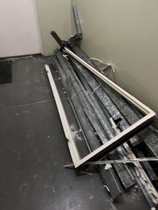 profile metalowe i ościeżnica