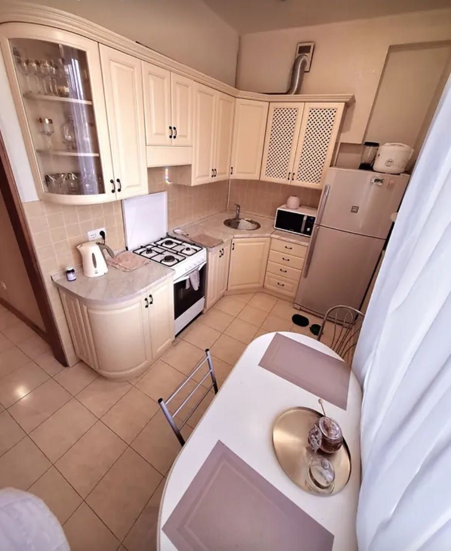 D1M Продам 2 кімнатну квартиру, вул. Леся Курбаса. Держпром