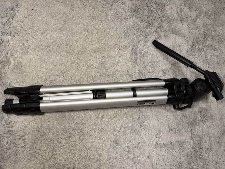 Фотоапарат CANON EOS 200D 18-55 Black