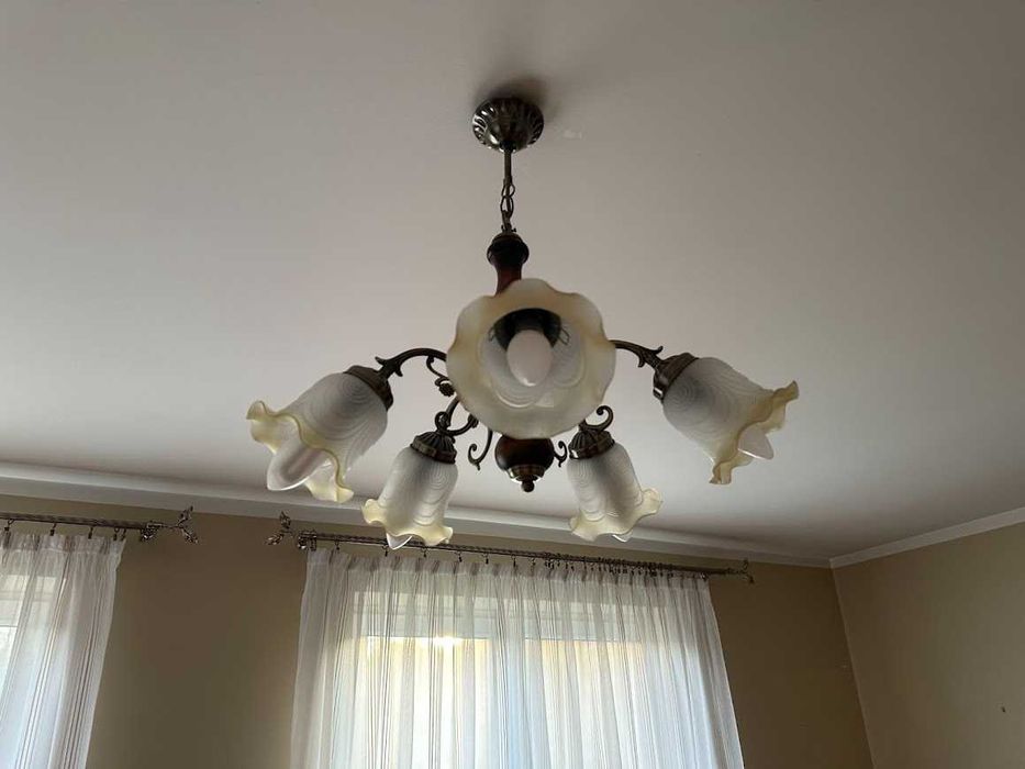 Żyrandol - Lampa sufitowa z drewna i mosiądzu