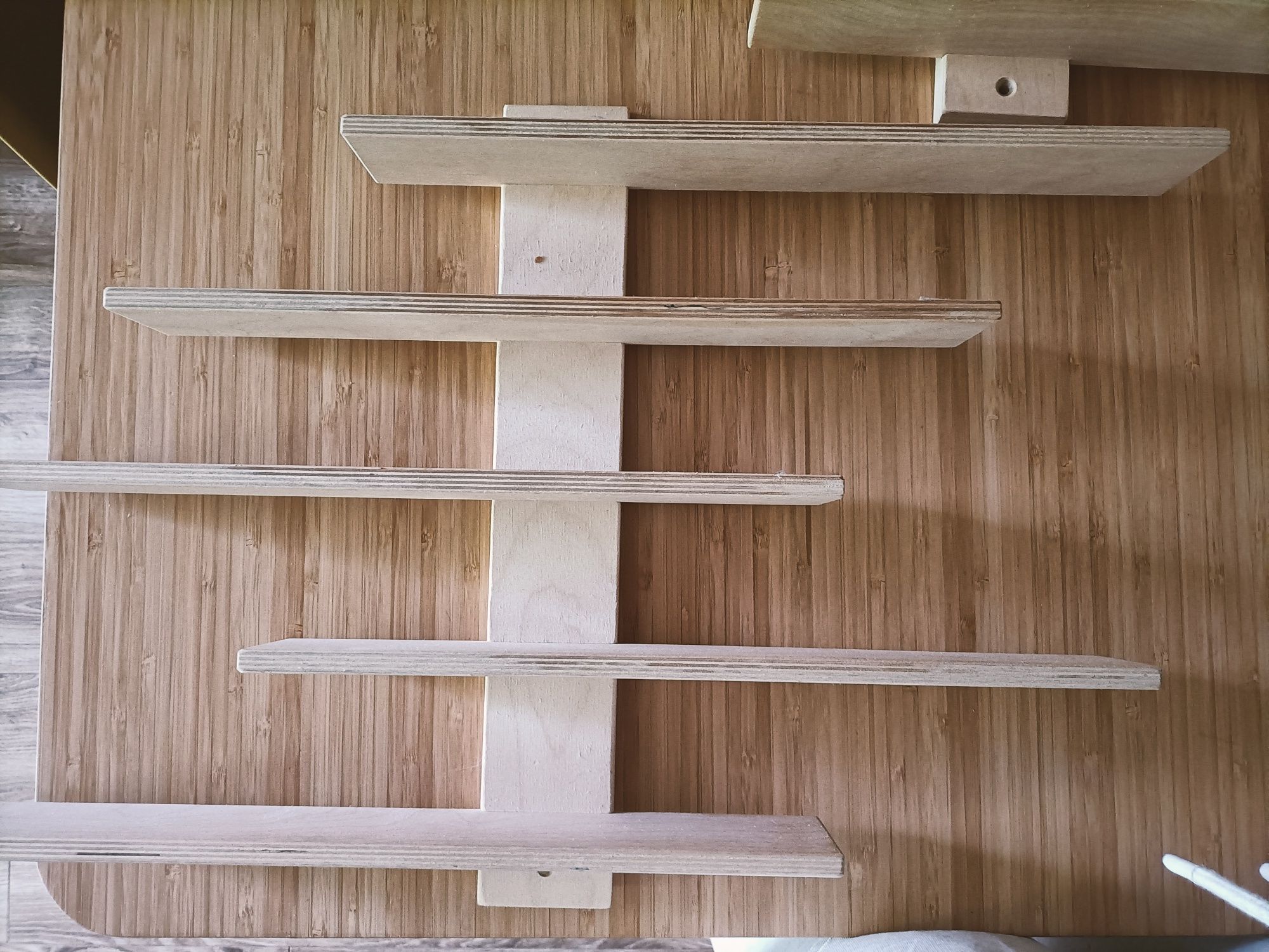 Półka ścienna lustigt Ikea