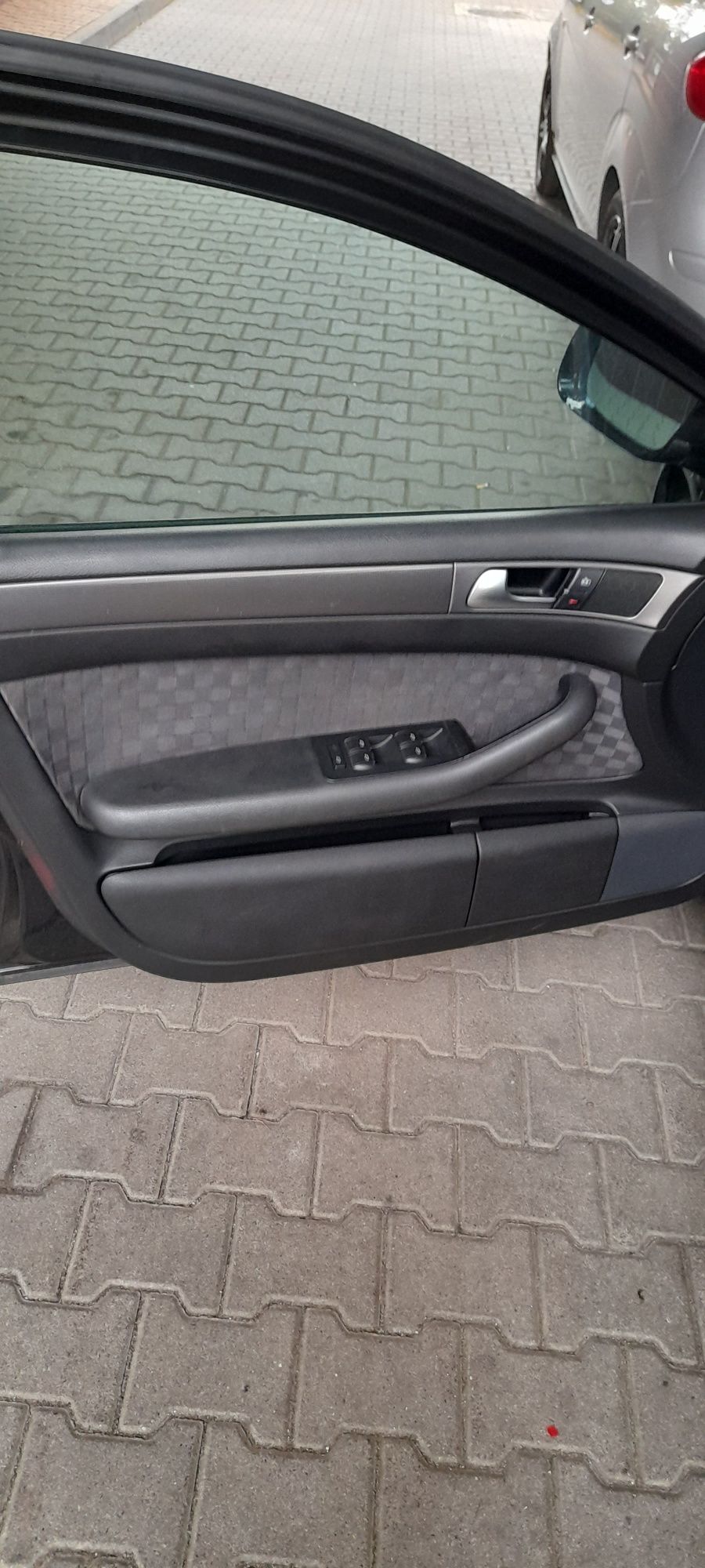 Fotele samochodowe do Audi A6C5