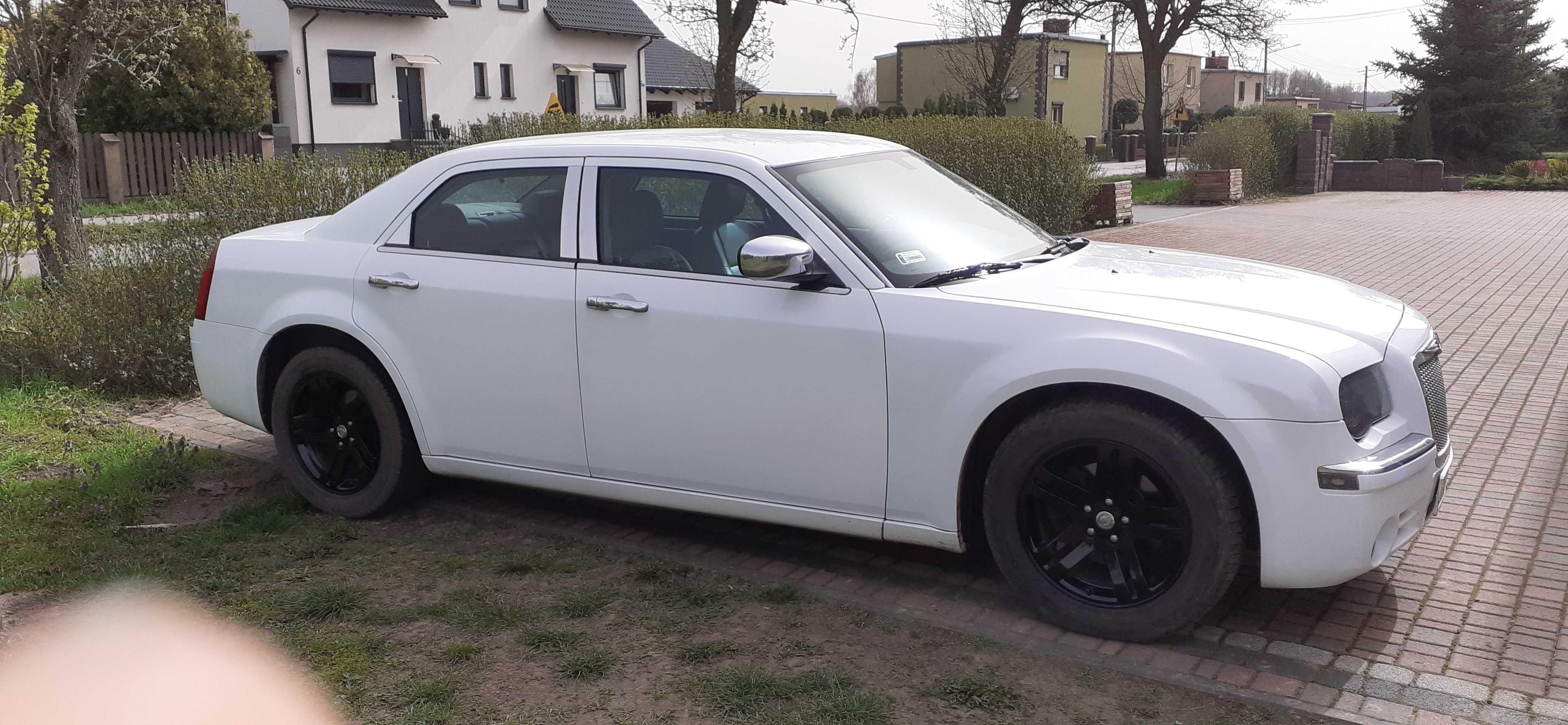 Chrysler 300C touring 3.5 GAZ osoba prywatna