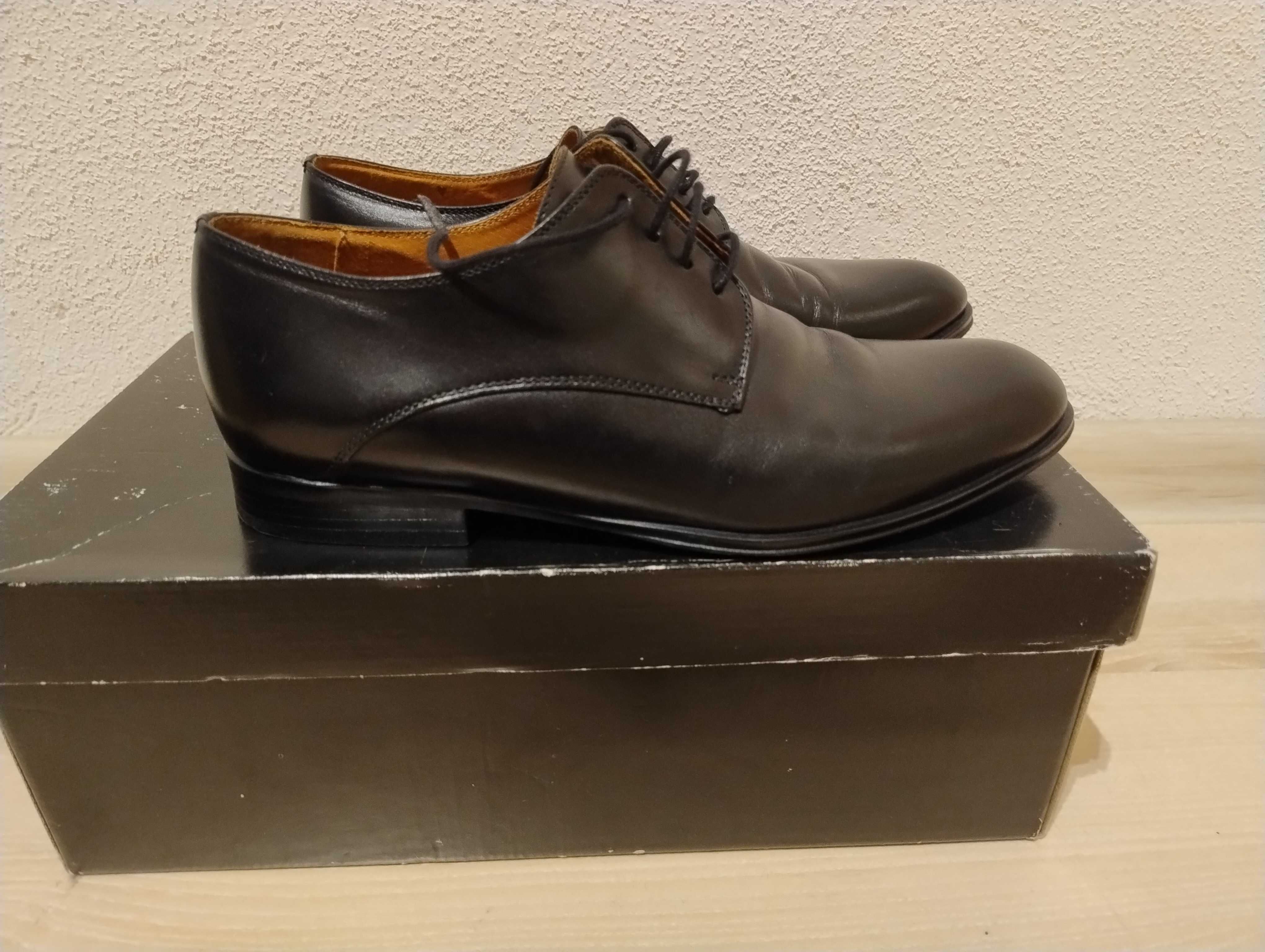 Buty męskie GINO ROSSI rozmiar 40 / 26,5cm