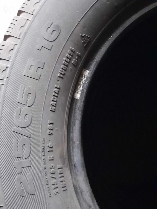 Opony zimowe 215/65/r16 4 szt Continental