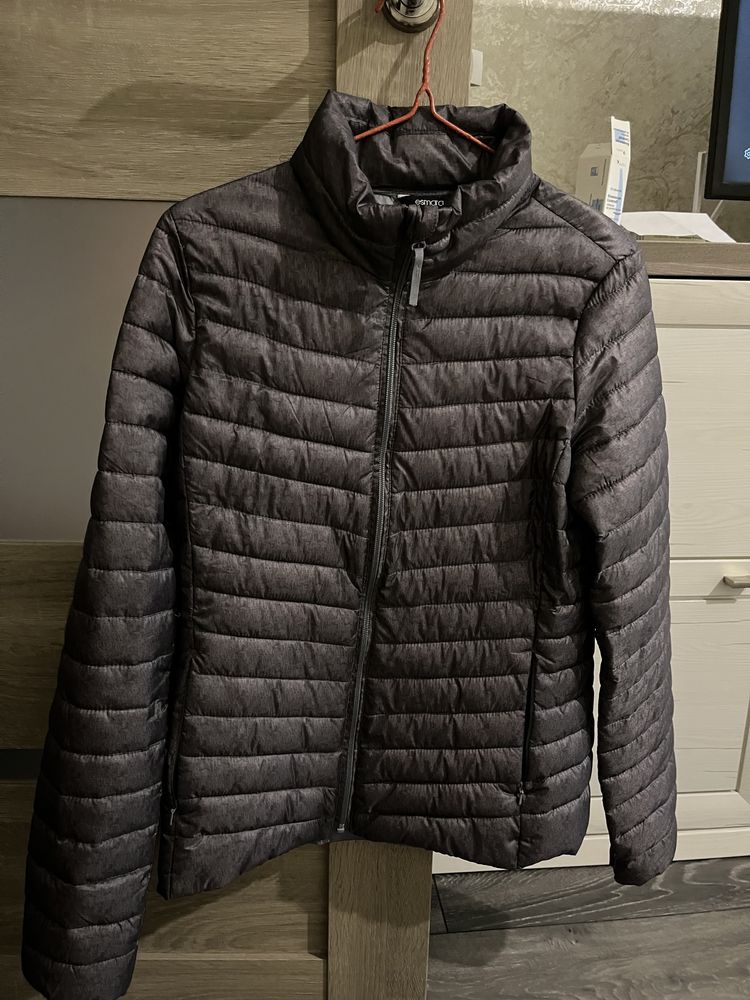Легка куртка esmara