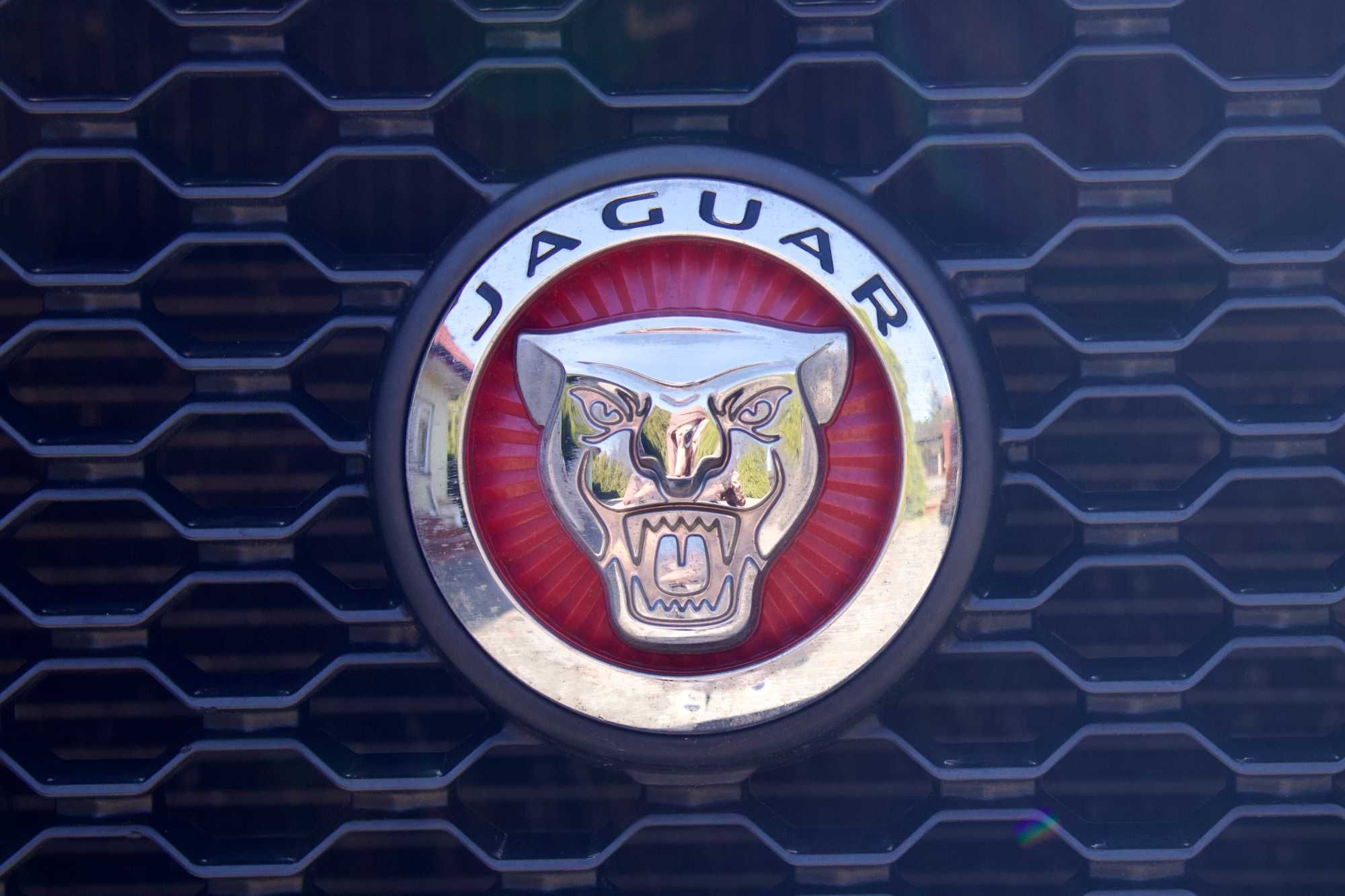 Jaguar F-pace 2.0 diesel 180 koni 2019
