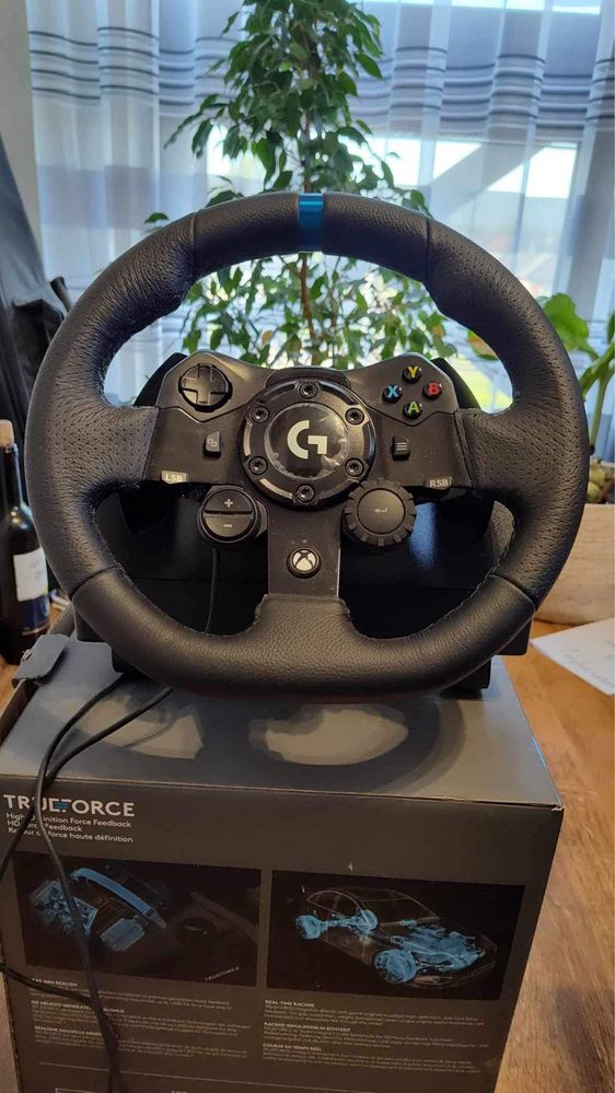 Kierownica Logitech G923 (Xbox , Pc) + shifter