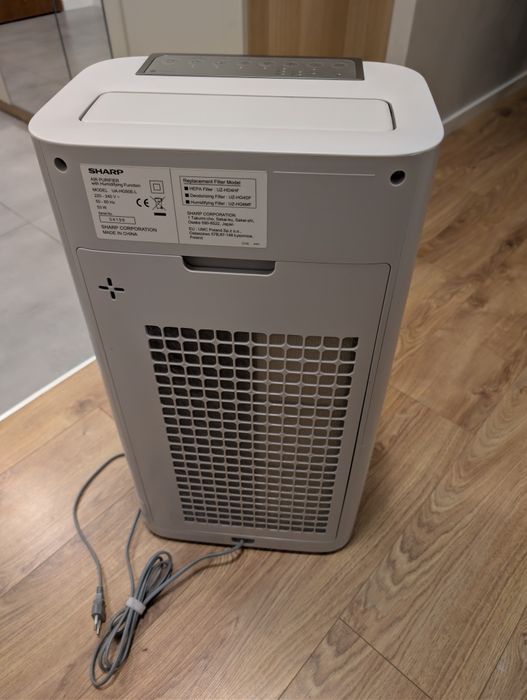 Oczyszczacz, jonizator i nawilżacz powietrza Sharp UA-HG50E-L