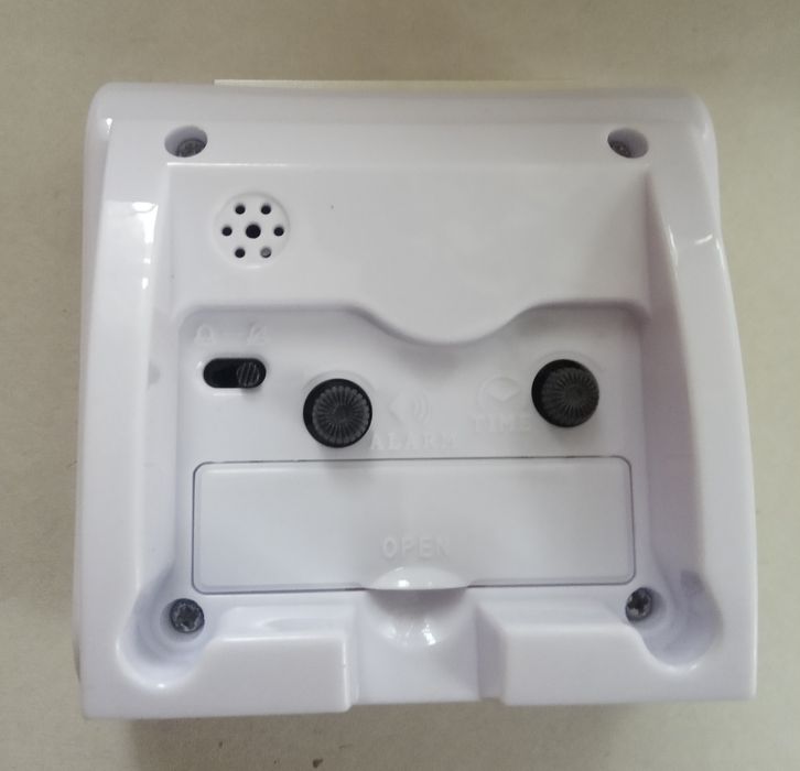 Годинники( будильники) на стіл