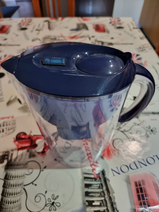 Caneca Brita de grande dimensão