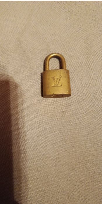 Аксесуари для сумок Louis Vinton