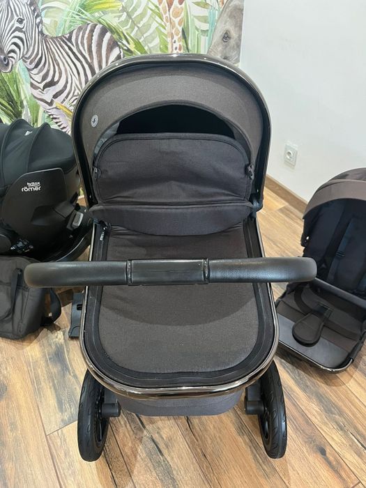 Sprzedam wózek Muuvo Quick 3.0i fotelik britax romer z bazą