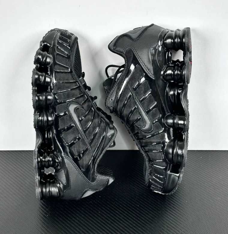 Nowe Czarne buty R.42