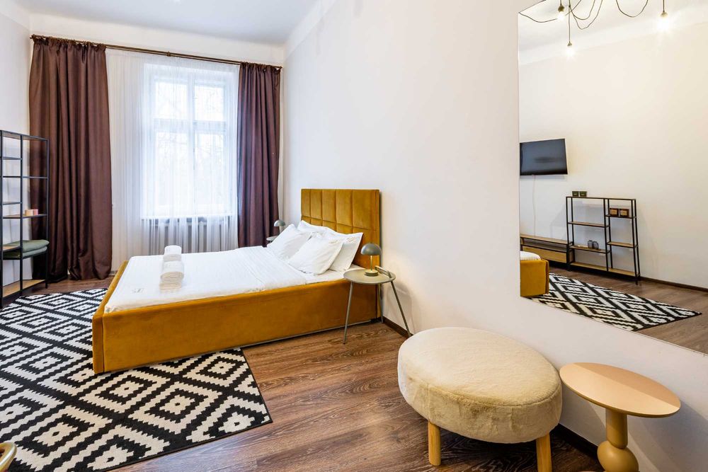 Оренда житла подобова центр університет Франка вул. Листопадового Чину