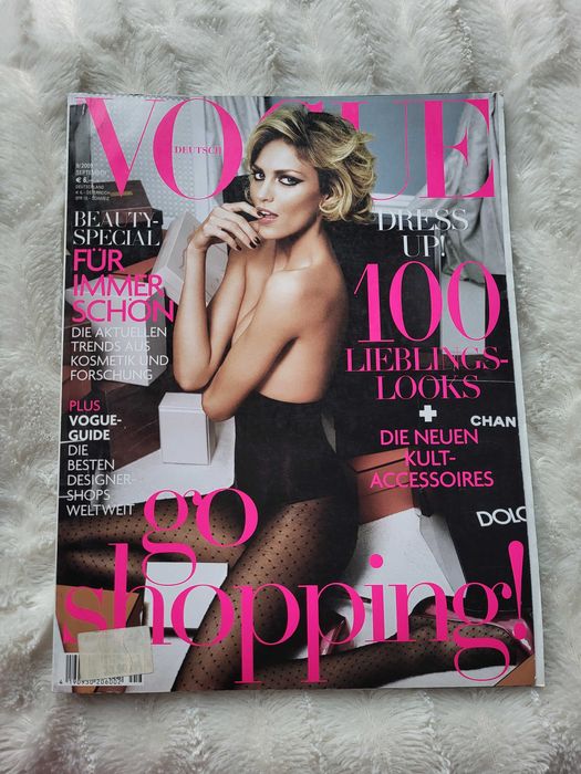 Vogue 9/ 2009 Anja Rubik