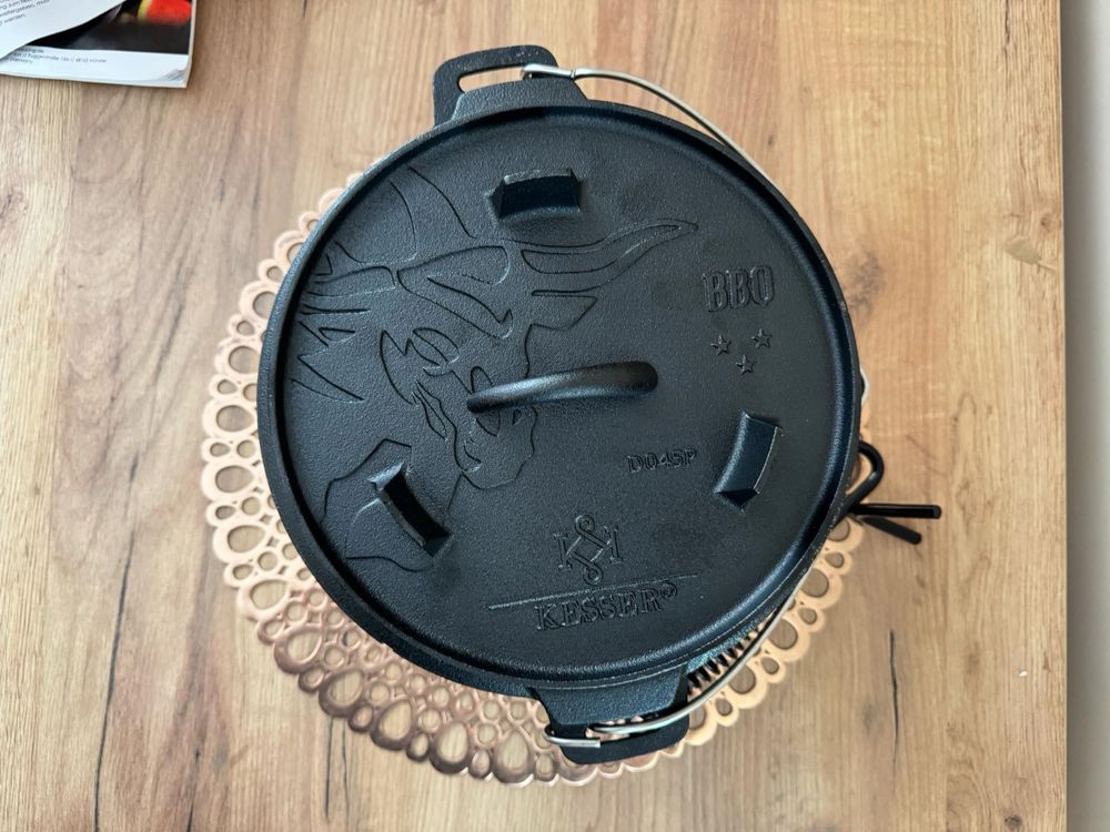 Kociołek żeliwny 4.8l