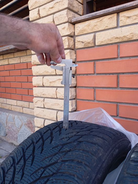 Зимнi шин 245 45 19