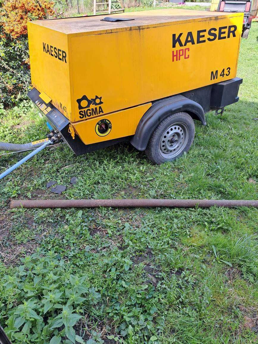 Kompresor śrubowy sprężarka śrubowa kaeser M43 Atlas Copco 2014r.4,3m3