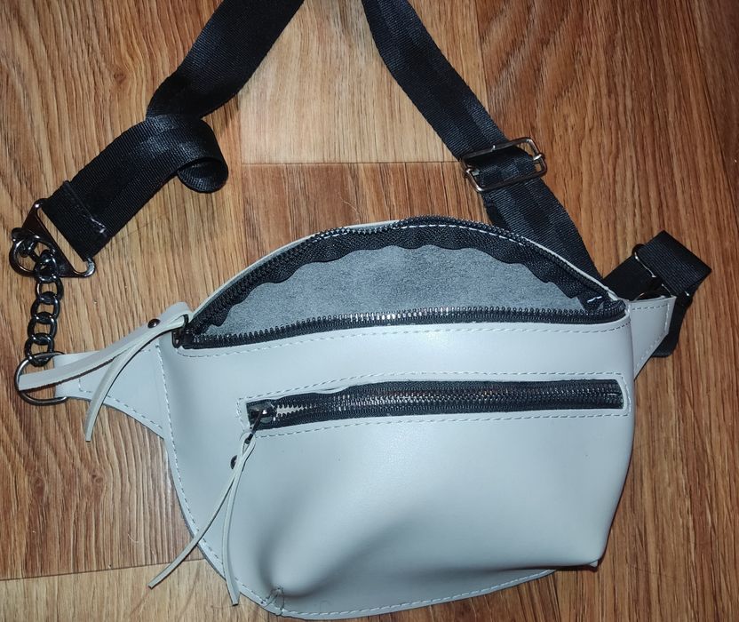 Женская сумка-бананка, поясная маленькая экокожаная сумочка