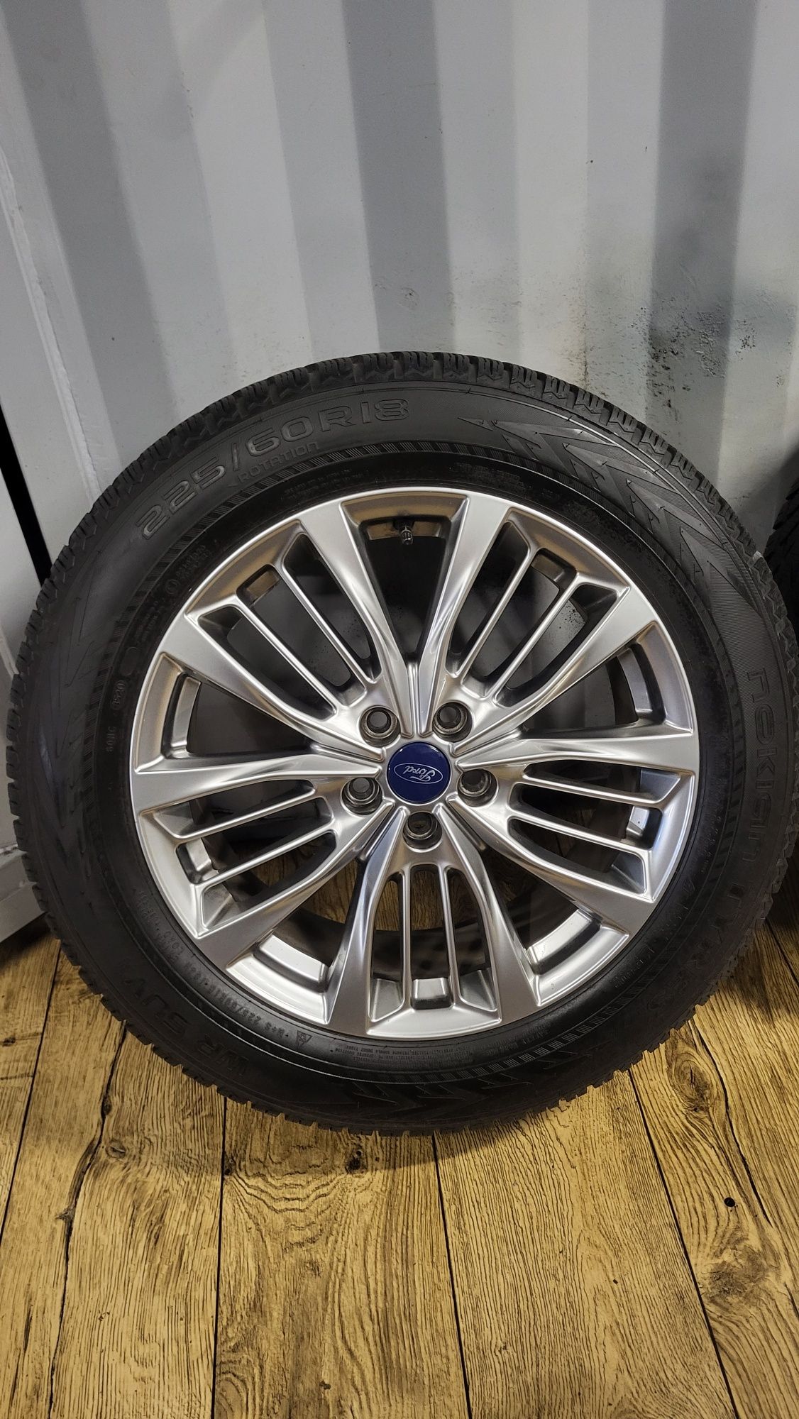 Felgi Ford 18" 5x108 z oponami 225/60 R18 Kuga MK3 ST-Line Vignale