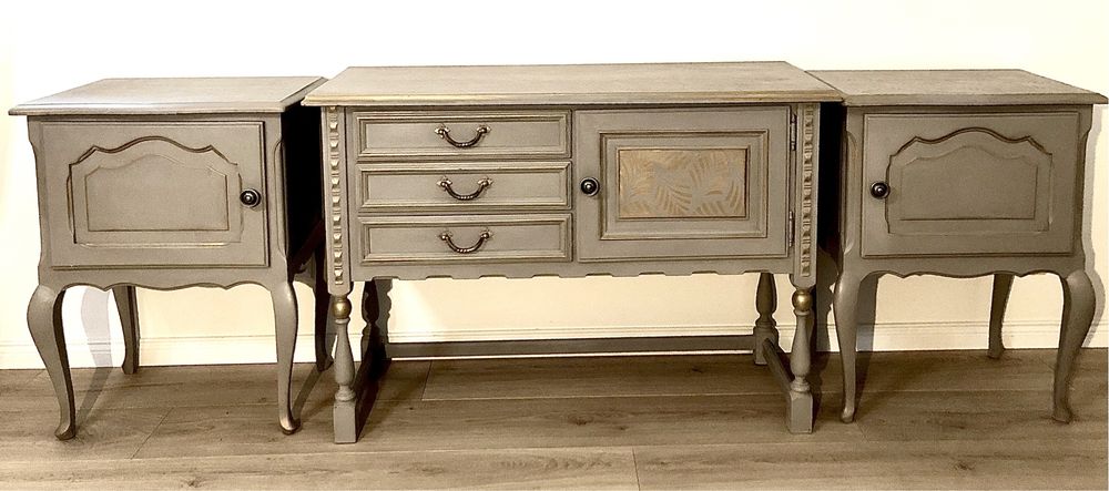 Komoda + dwie szafki nocne. Beż ze złotymi zdobieniami.