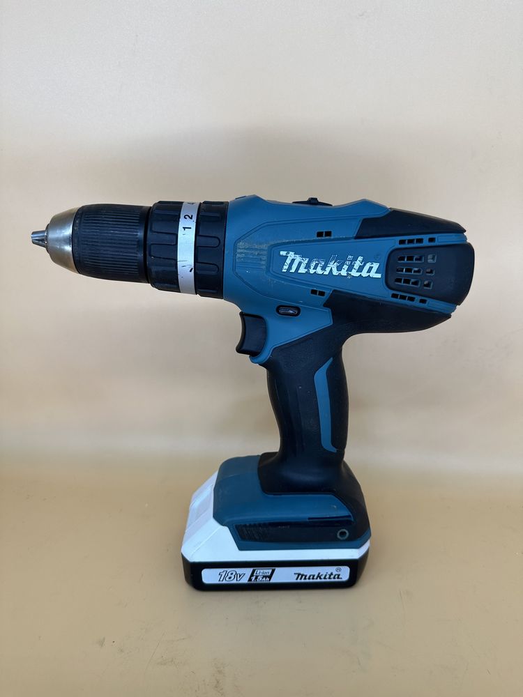 Аккумуляторная ударная дрель-шуруповерт Makita HP 457 D