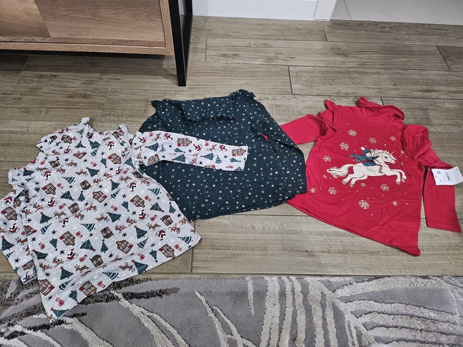 Nowe bluzki świąteczne dla dziewczynki C&A r 122