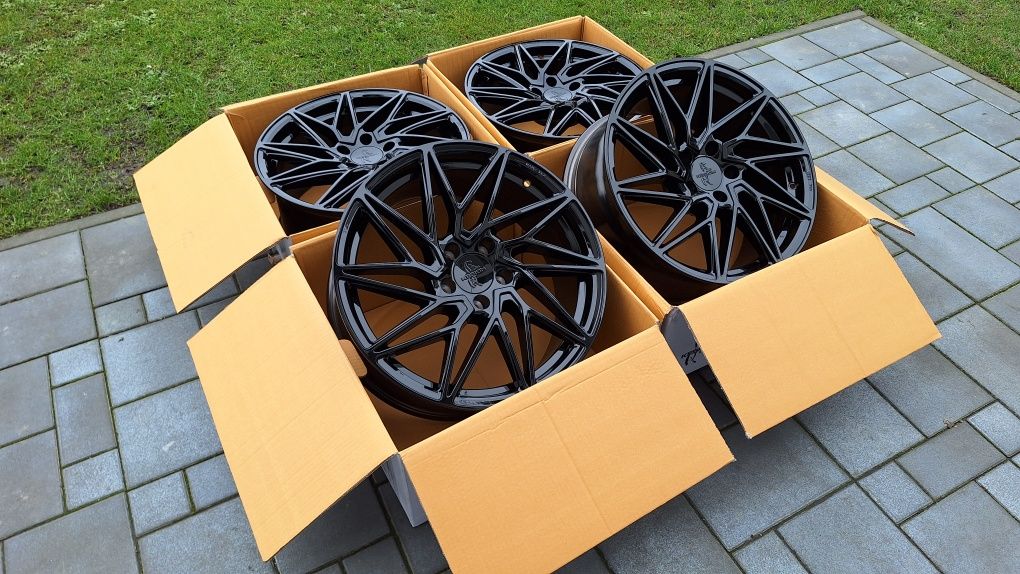 Nowe Alufelgi 5x112 R18 Audi A3 A4 b7 b8 b9 A5 A6 C7 Q3 Q5 Vw Golf VII