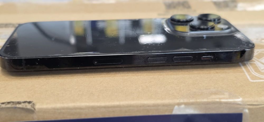 Iphone 14 pro 128 gb czarny stan bdb